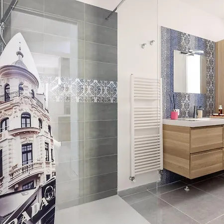 בית הארחה Elegant With Pool Luxury 4*