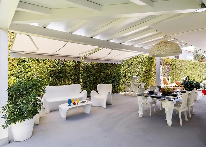 Elegant With Pool Luxury Gasthuis 4*