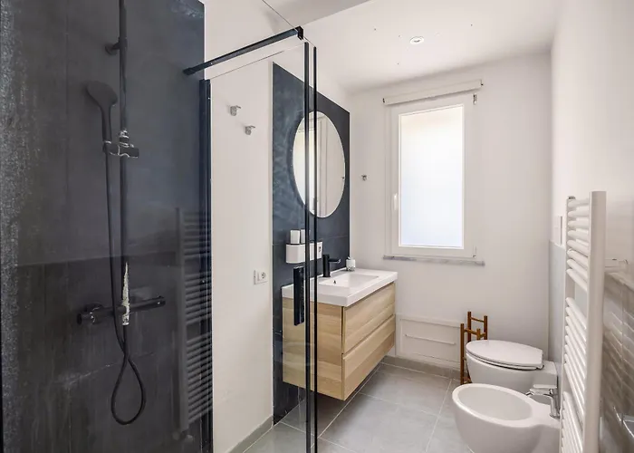 בית הארחה Elegant With Pool Luxury קאריני