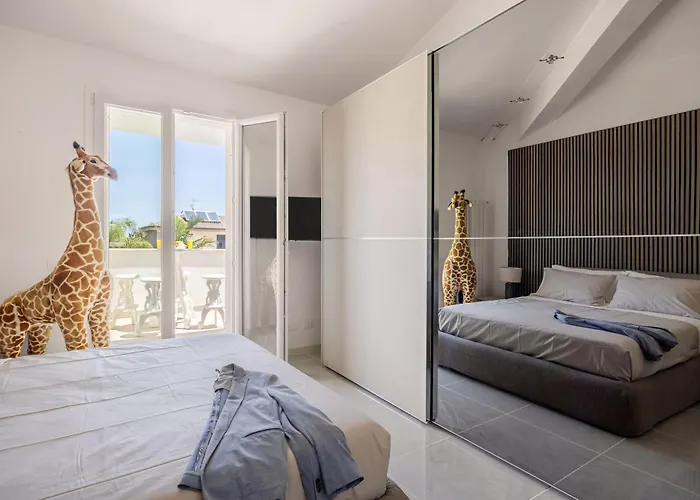 Gasthuis Elegant With Pool Luxury